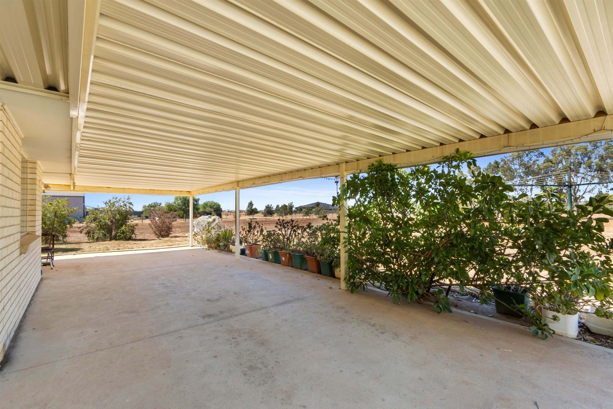 Side Verandah 1 scaled