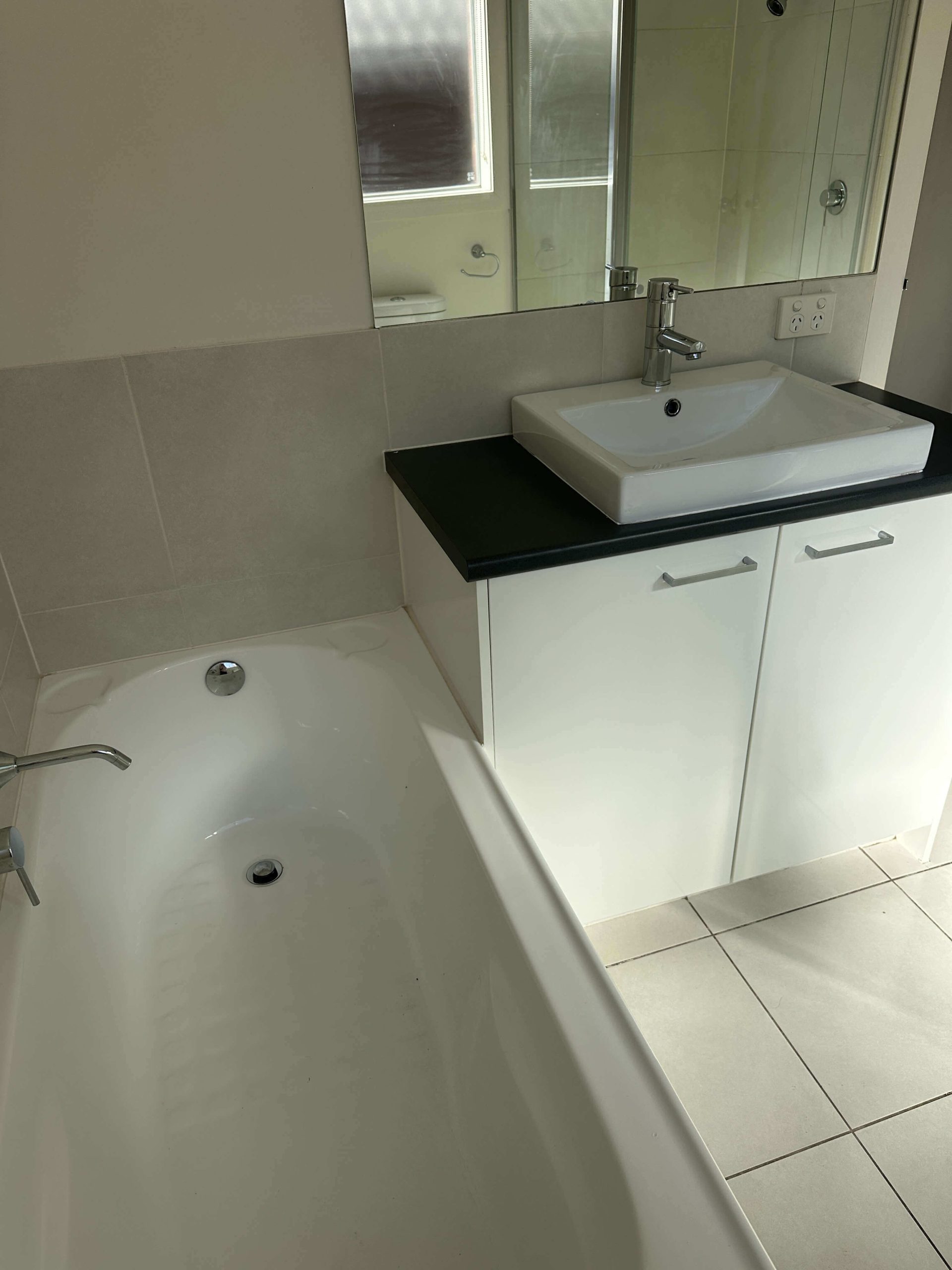 Bathroom 2 scaled
