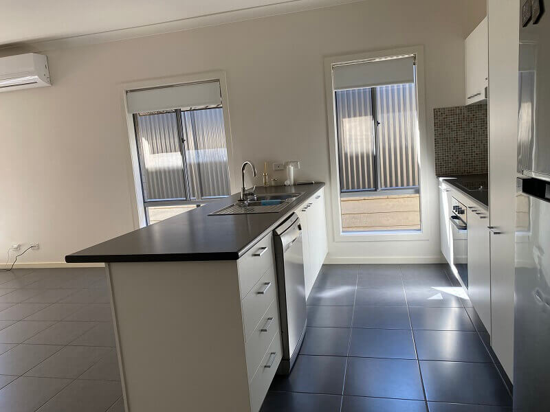Kitchen 2 4