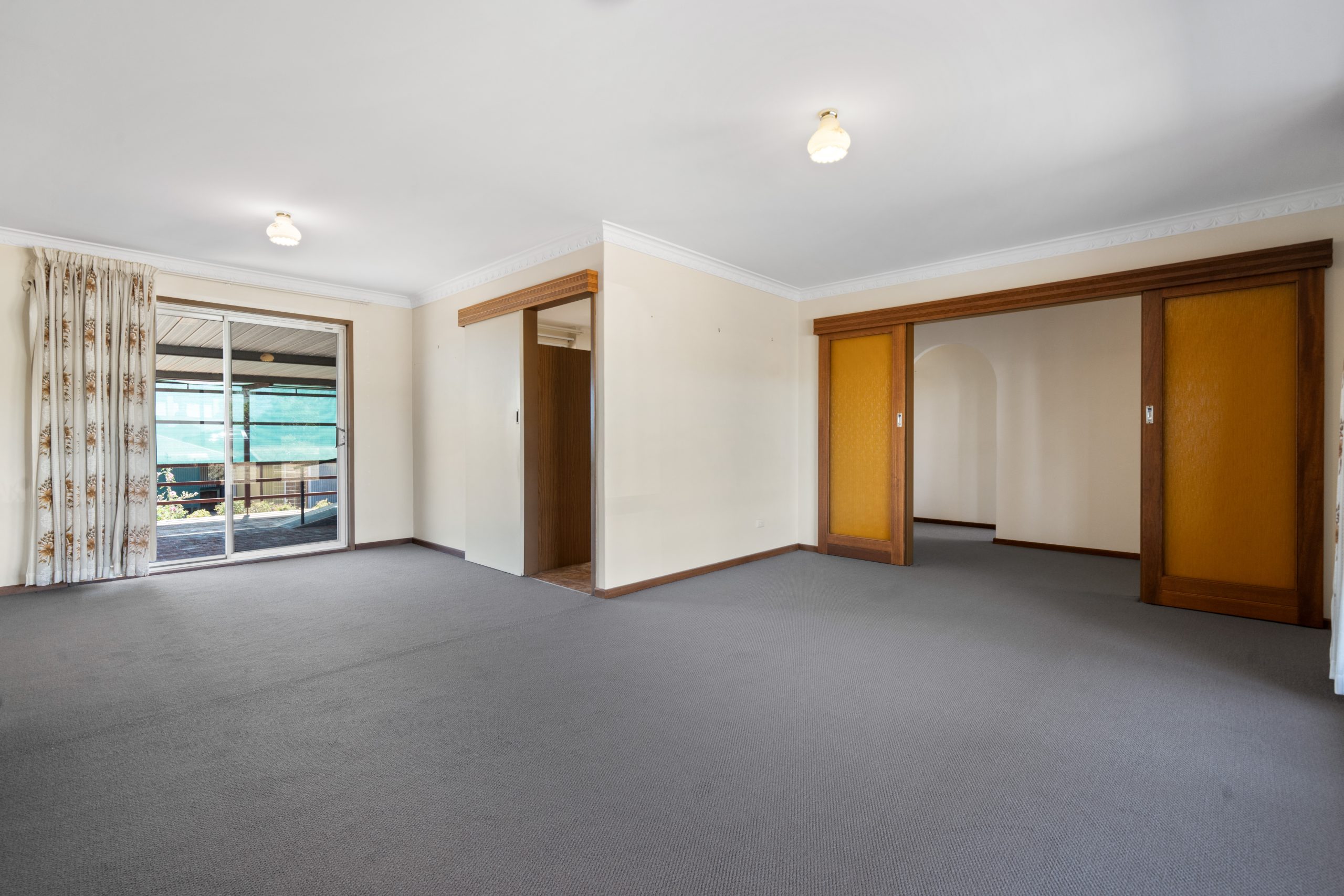 82 murray st lounge 2 scaled