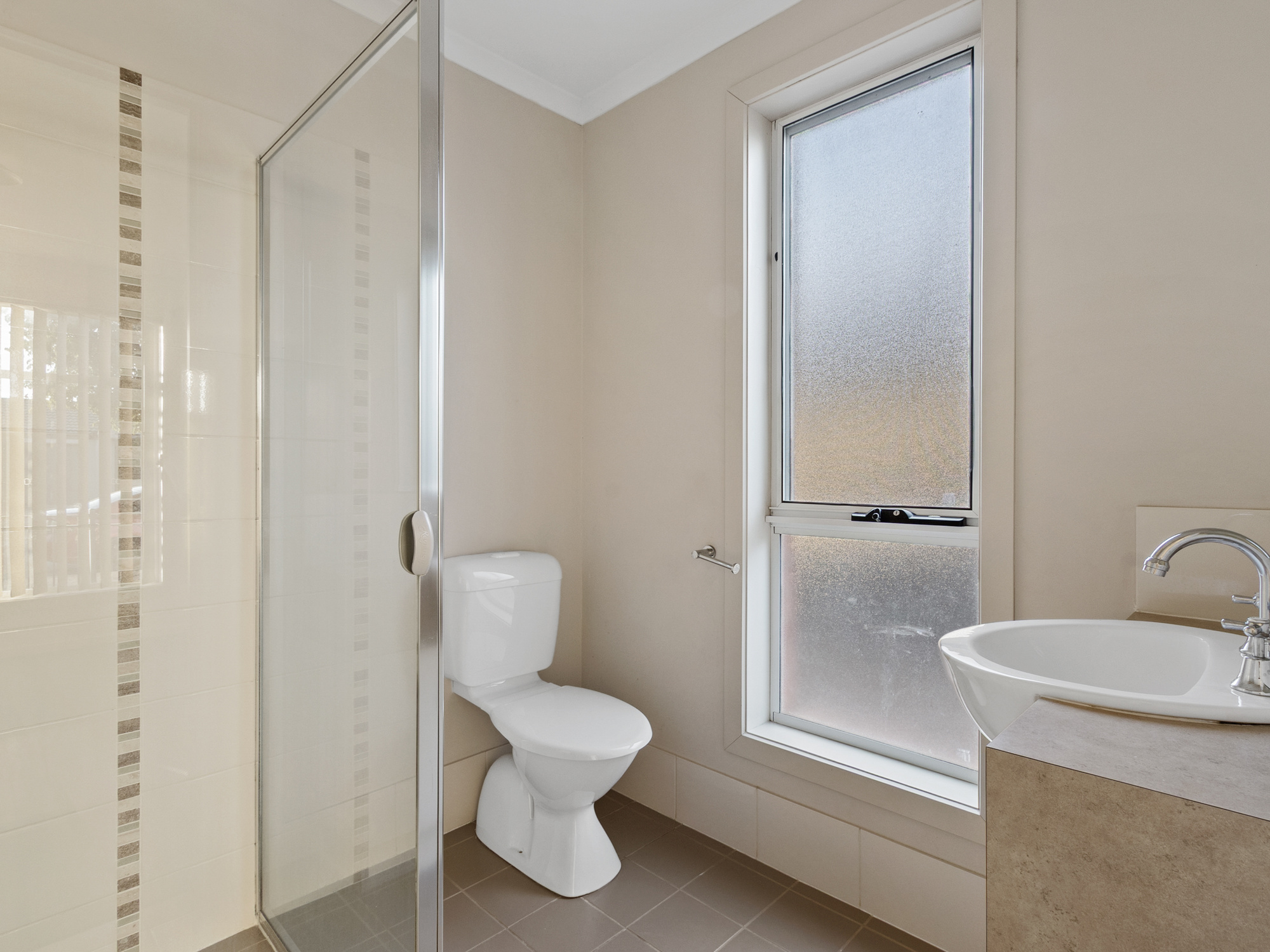 014 Open2view ID1007677 3 Semillon Crescent Andrews Farm