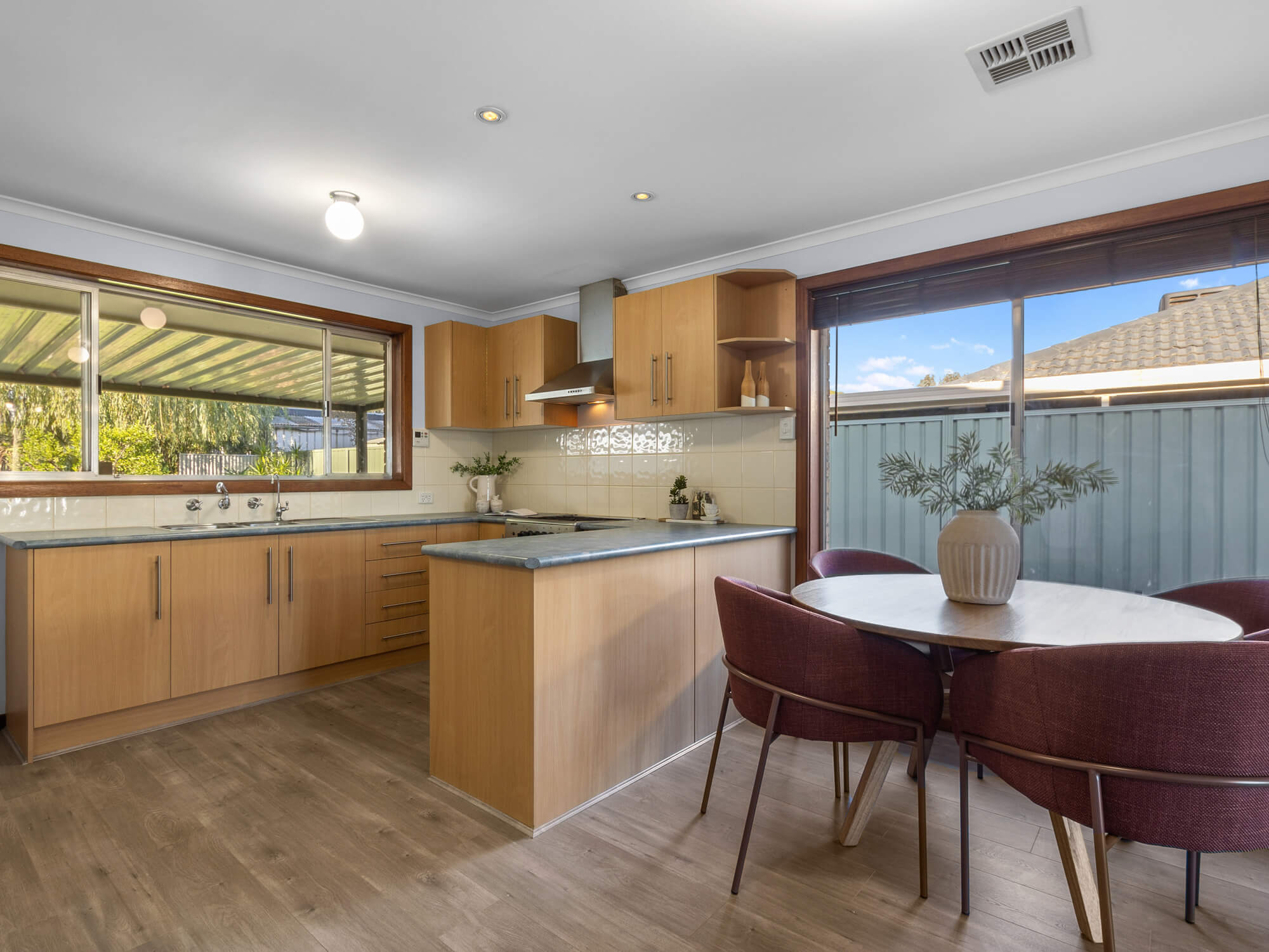 4 Kitchen
