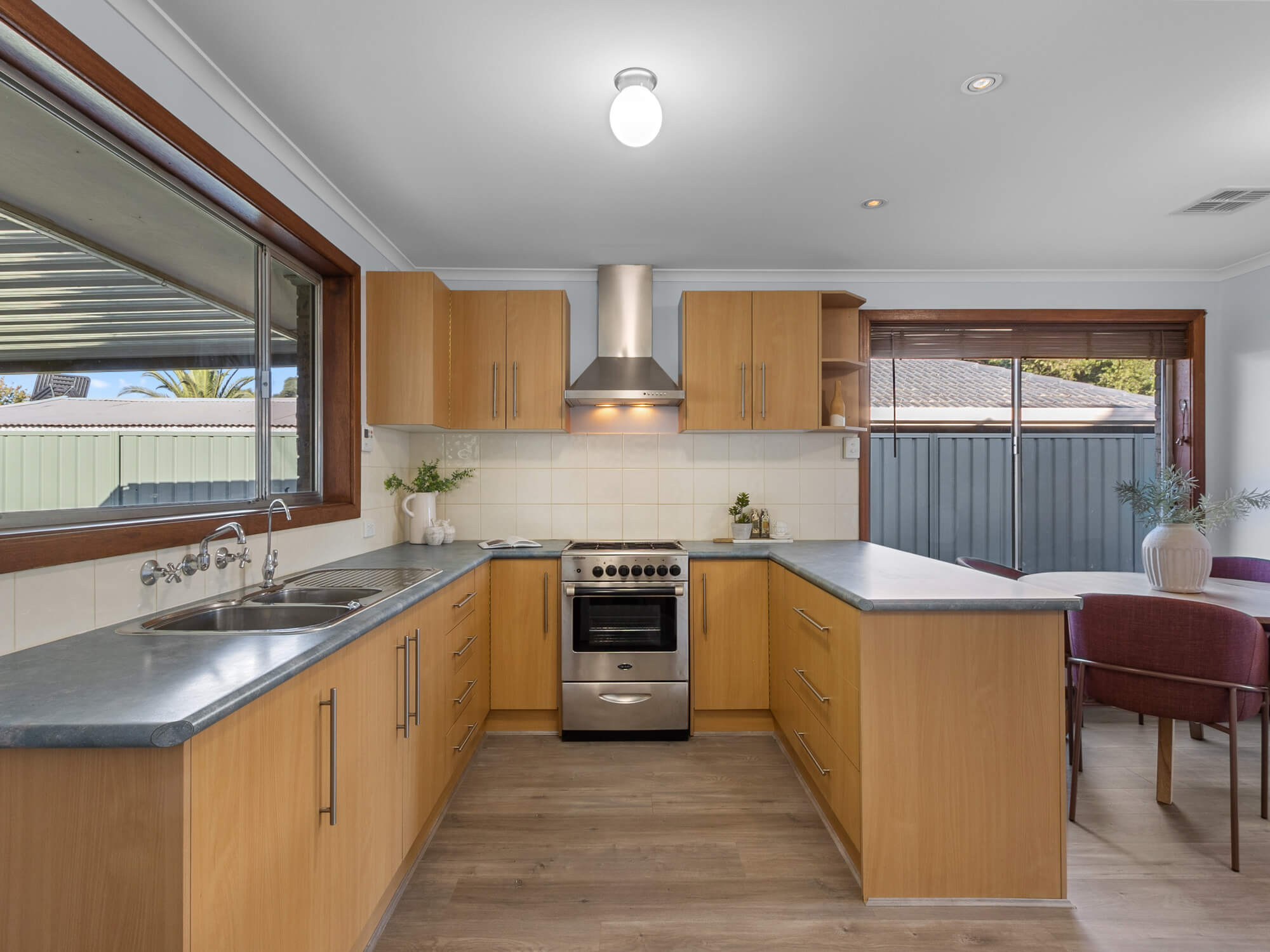 5 Kitchen