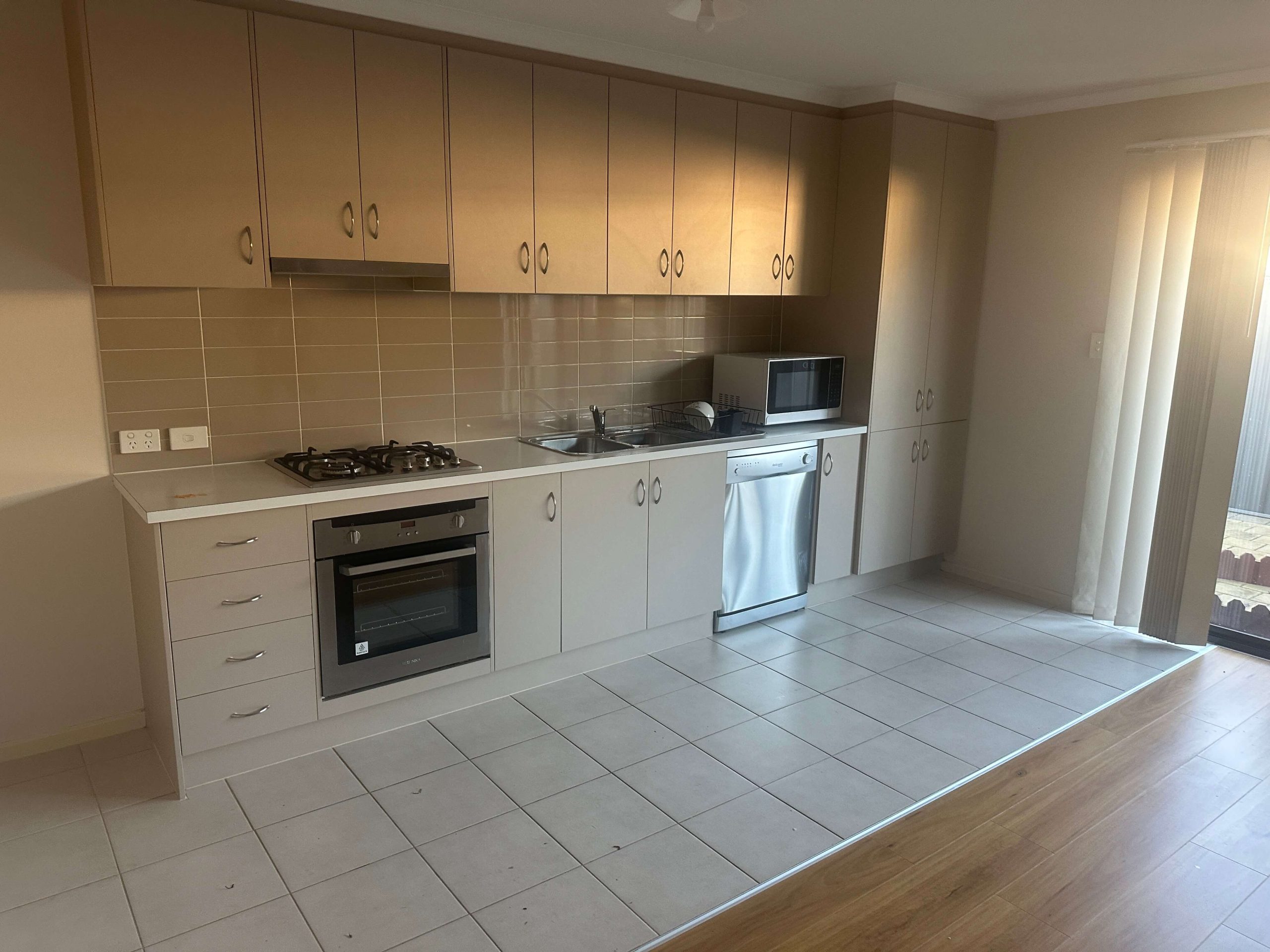 2 Kitchen scaled