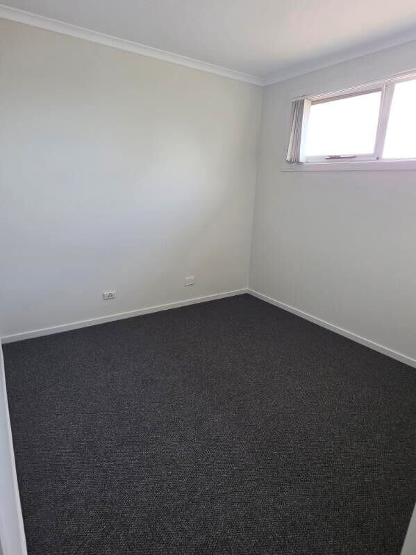 9 Bedroom