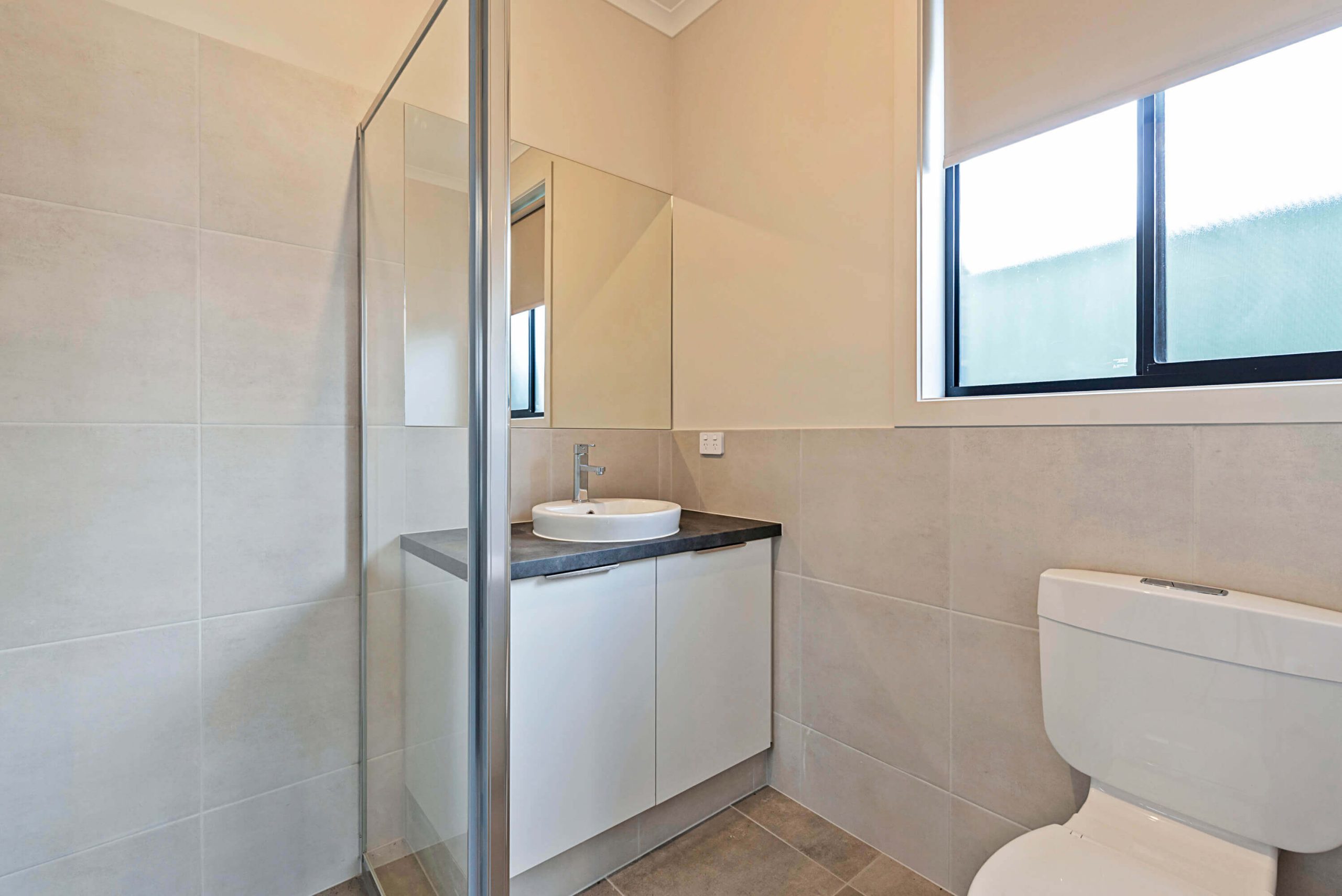 3 Ensuite 1 scaled