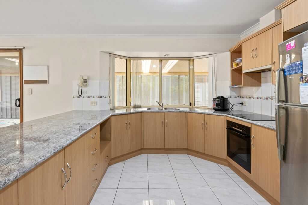 5 Kitchen