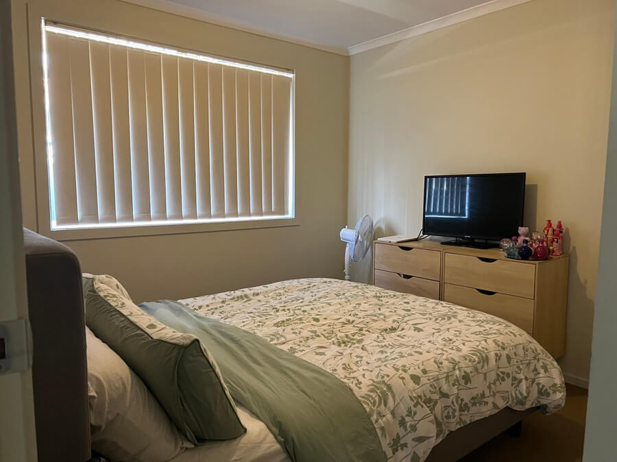 6 Bed