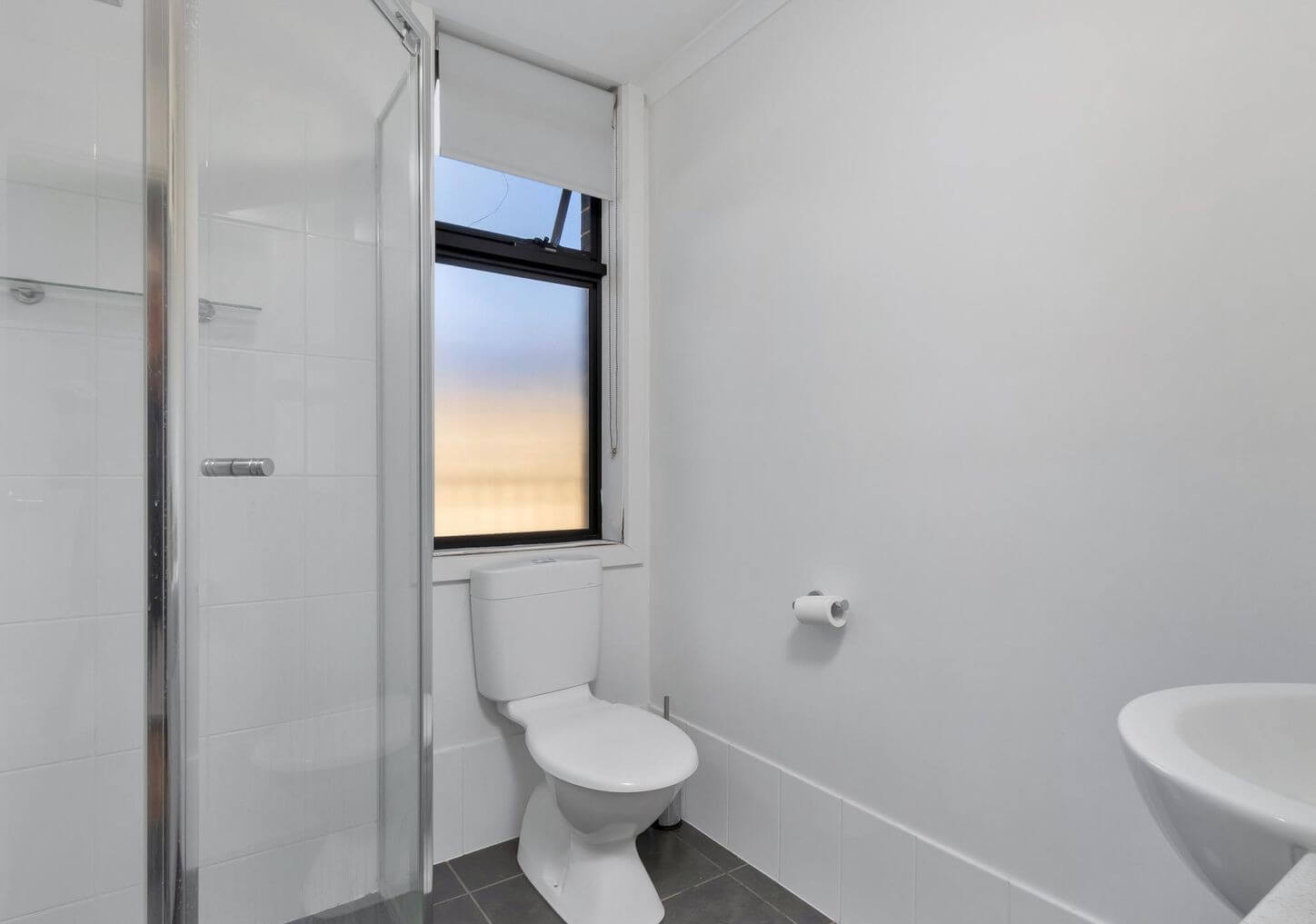 8 Bathroom