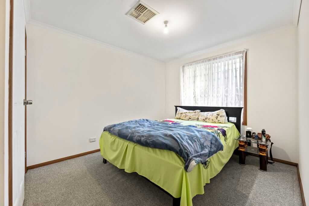 8 Bedroom