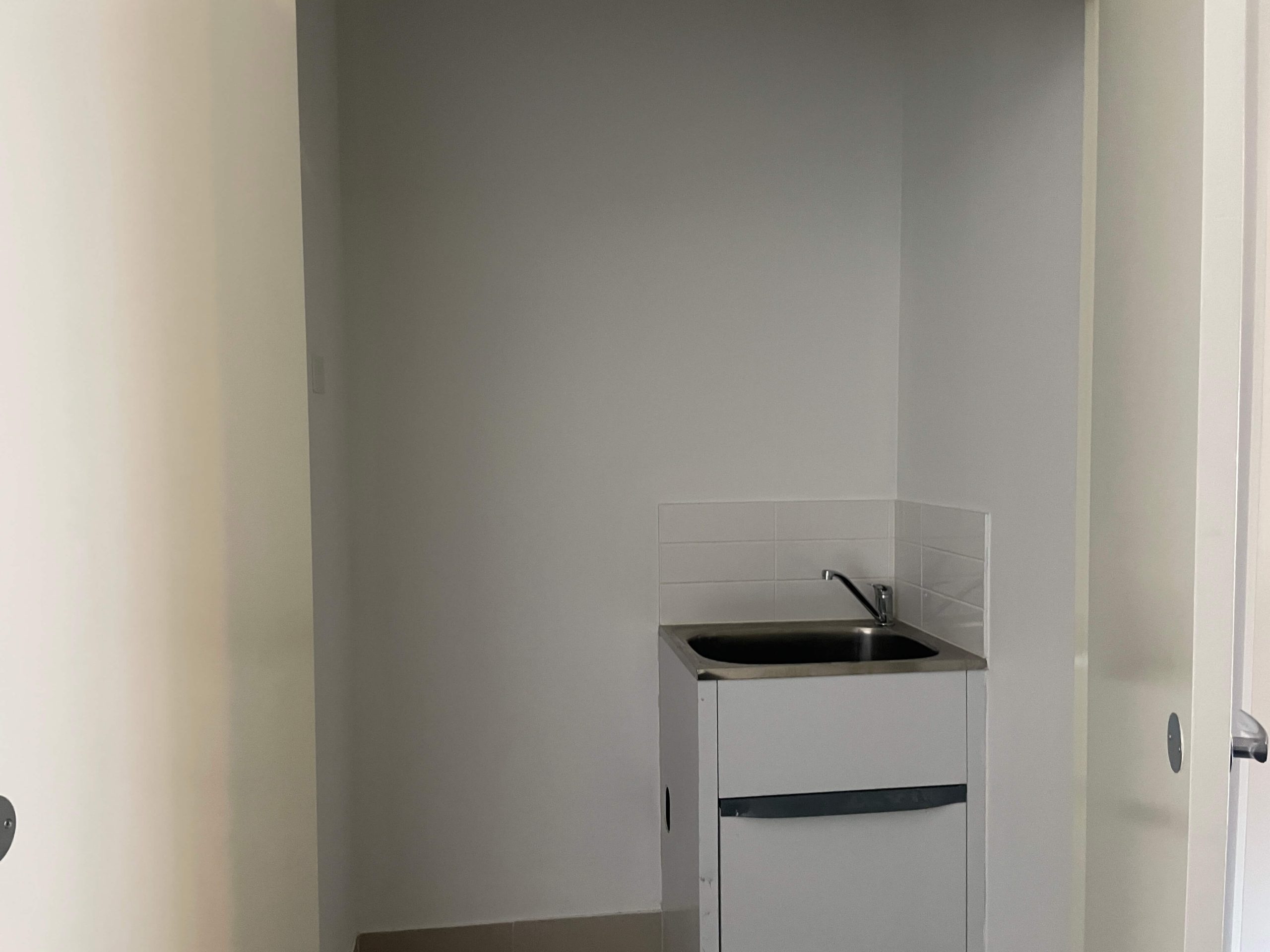 12 Laundry scaled