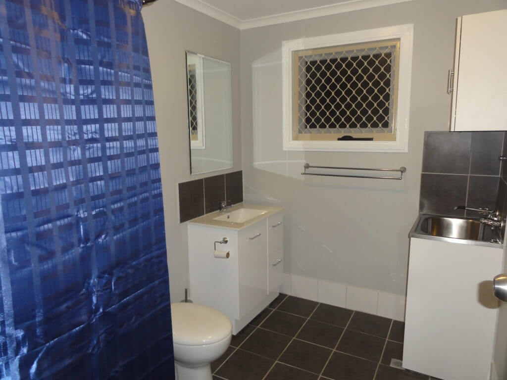 13 Bathroom