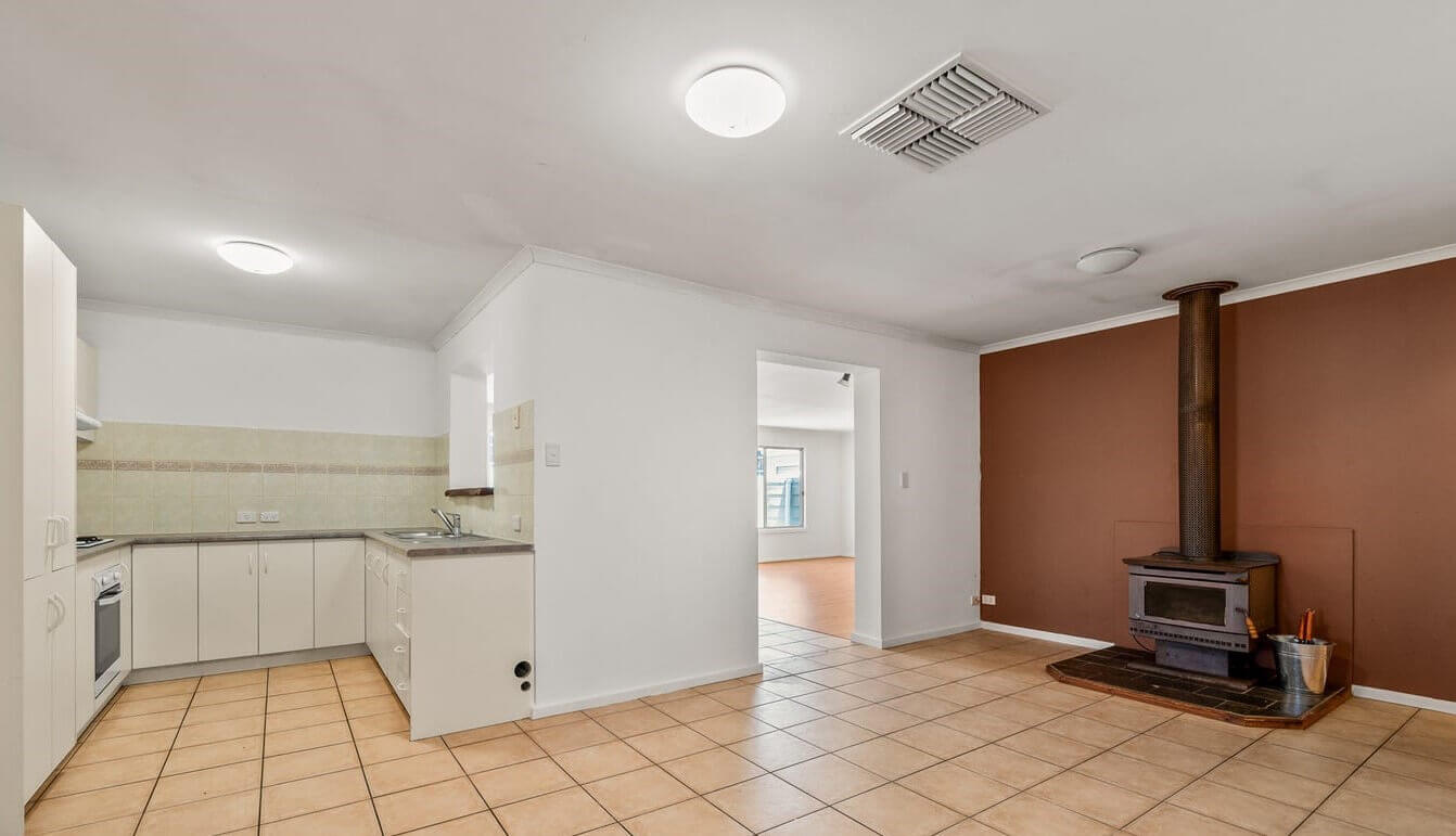 13 Kitchen
