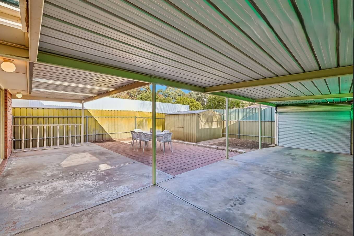 18 Carport