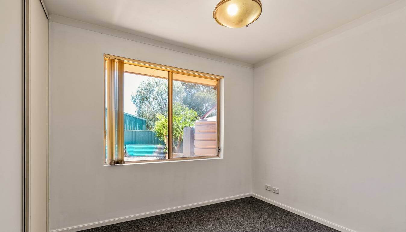 19 Bedroom