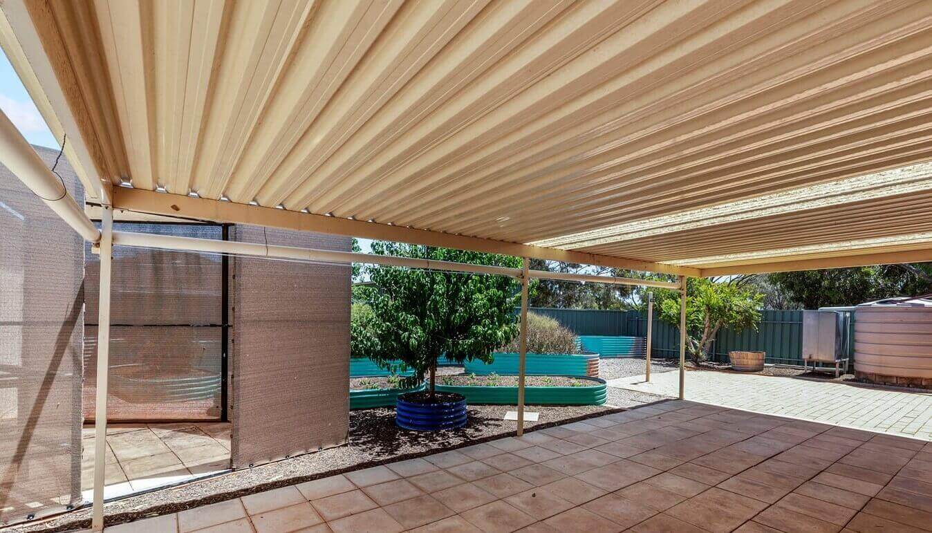 21 Verandah