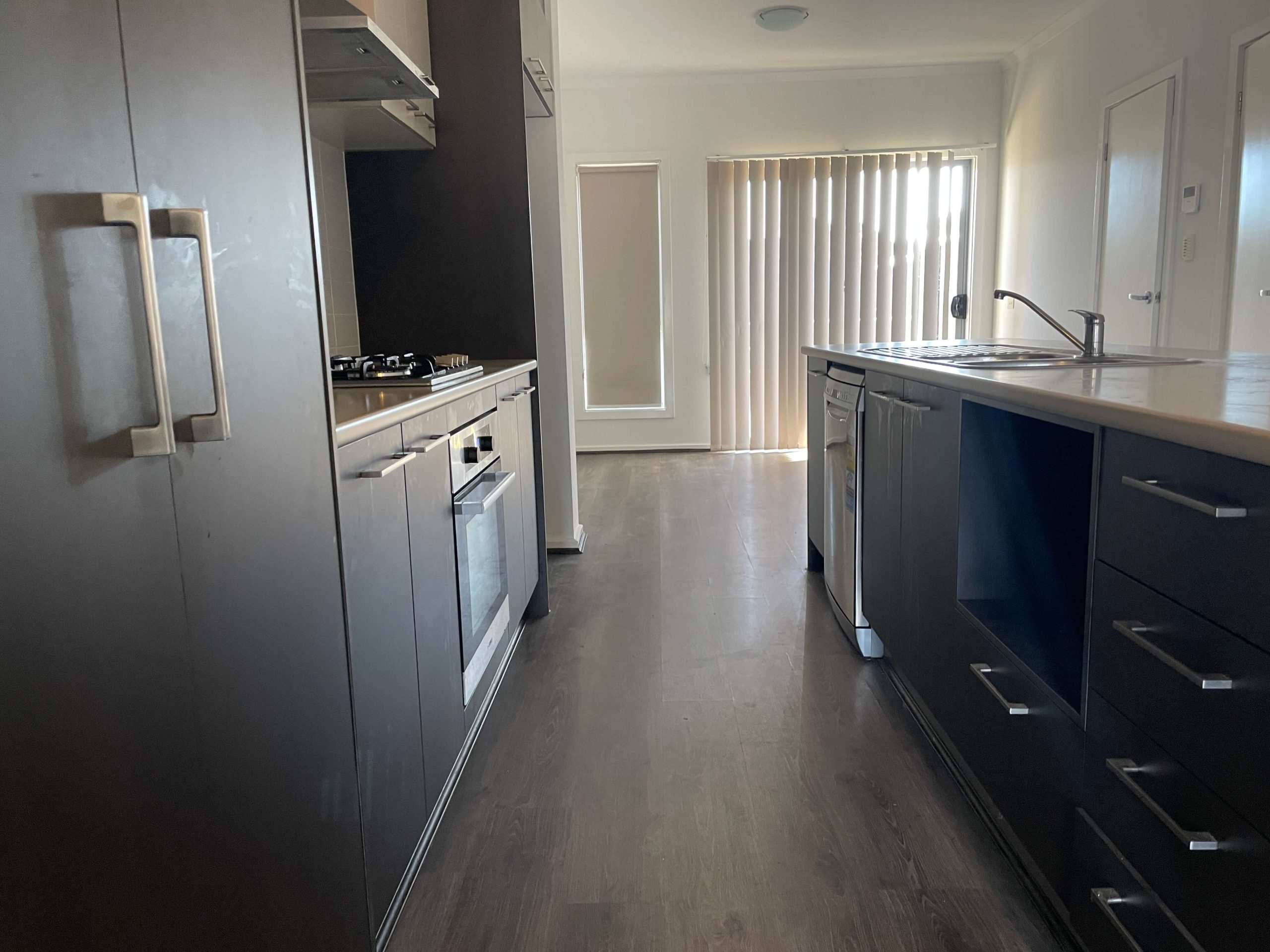 4 Kitchen scaled