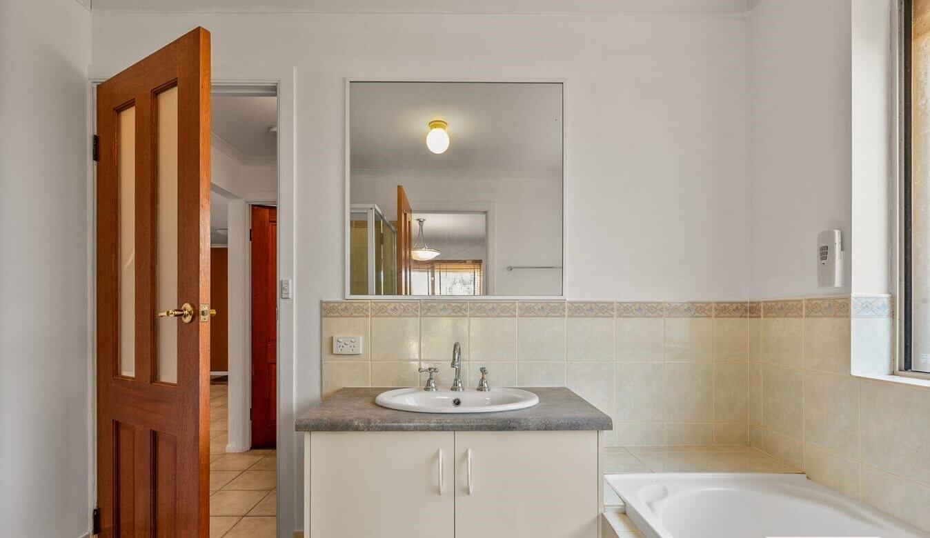 8 Bathroom 1