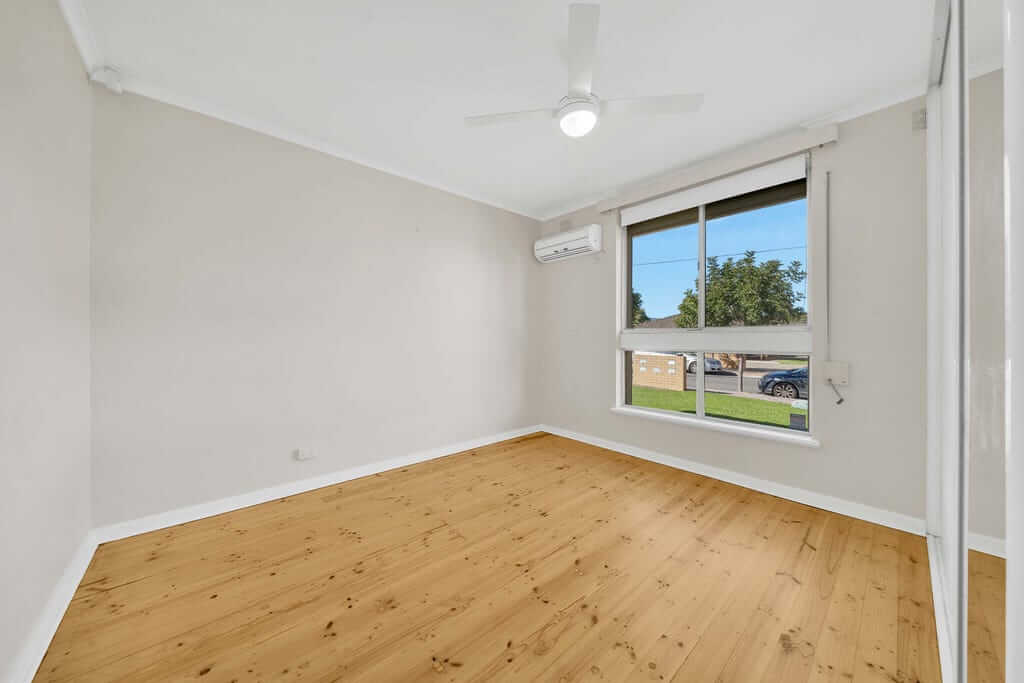 8 Bedroom