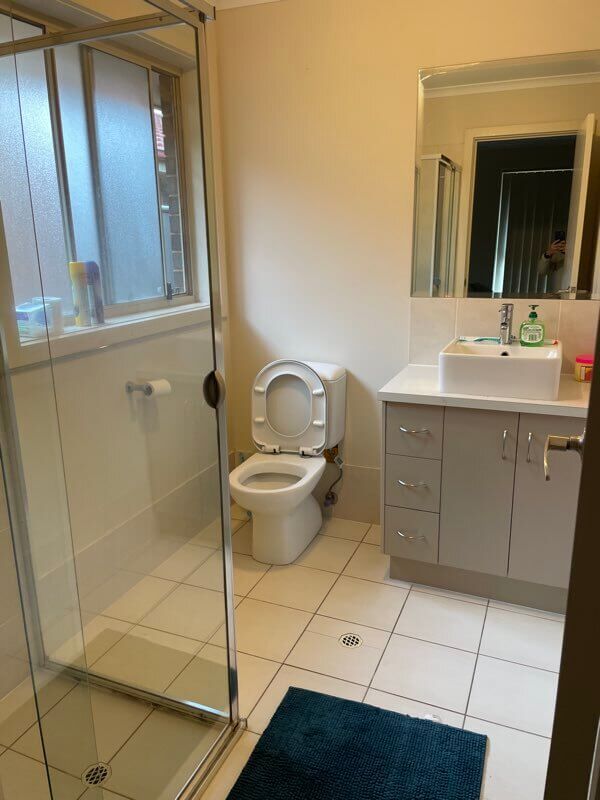 9 Bathroom
