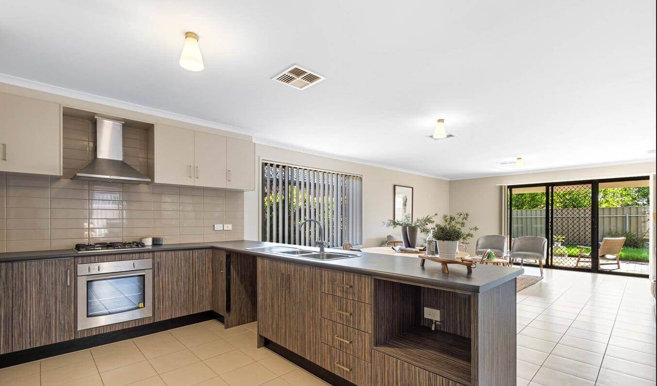5 Kitchen