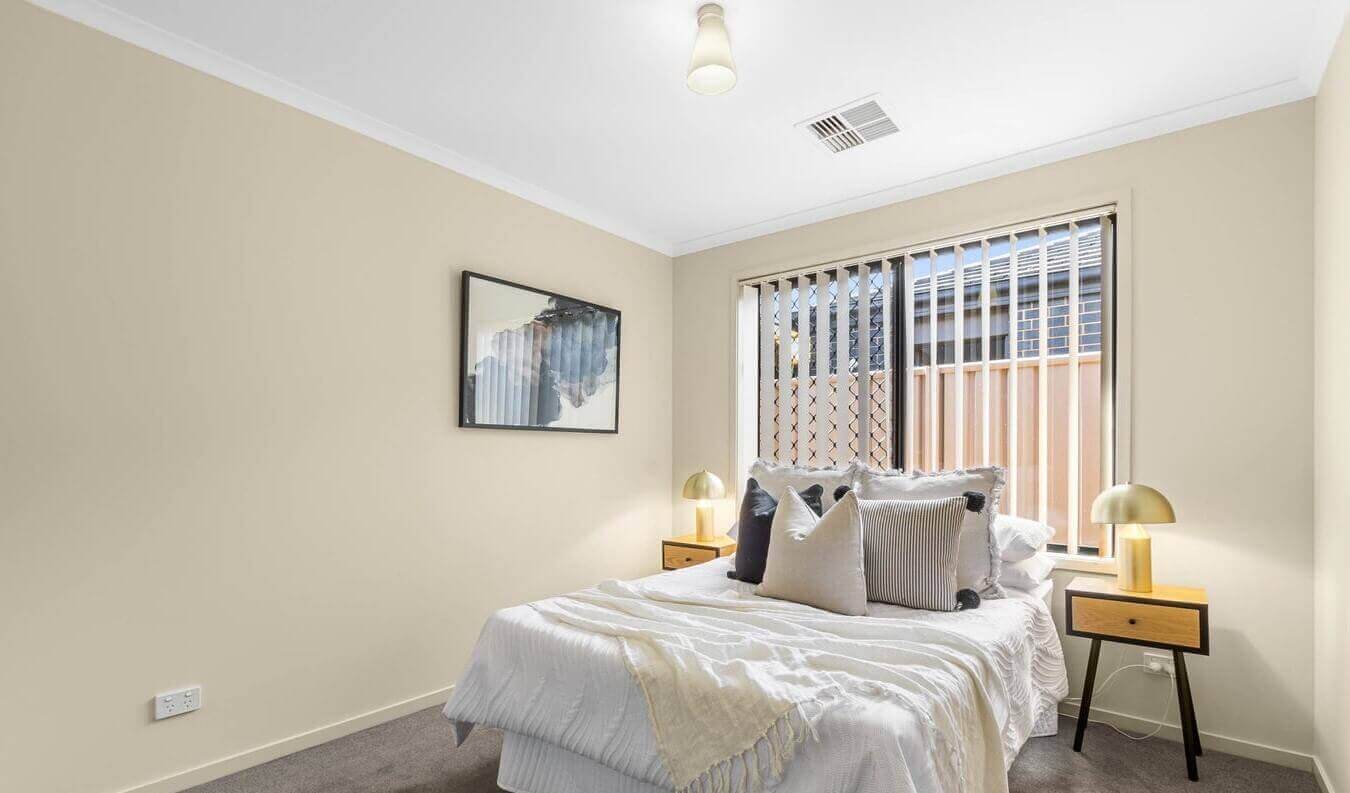 9 Bedroom